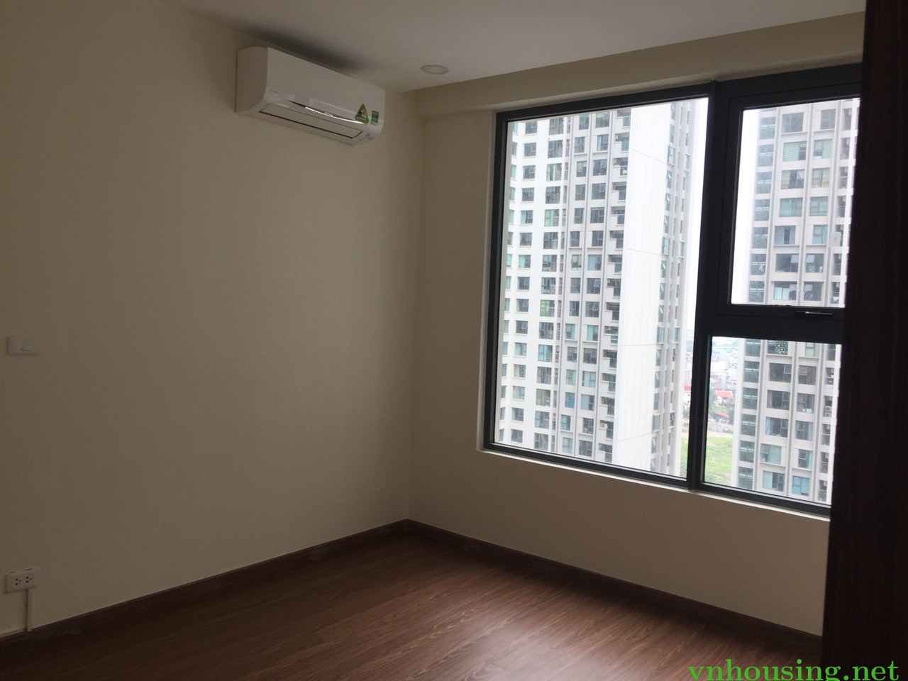 Cho thuê CH Eco Green City 286 Nguyễn Xiển, 75m2, 2pn, đcb, 8tr. LH 0971043694