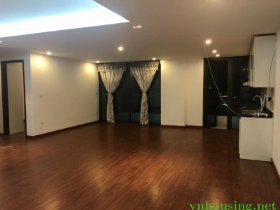 Cho thuê CHCC Royal City, 93m2, 2 pn, đcb, giá 14tr/tháng. LH 0971043694